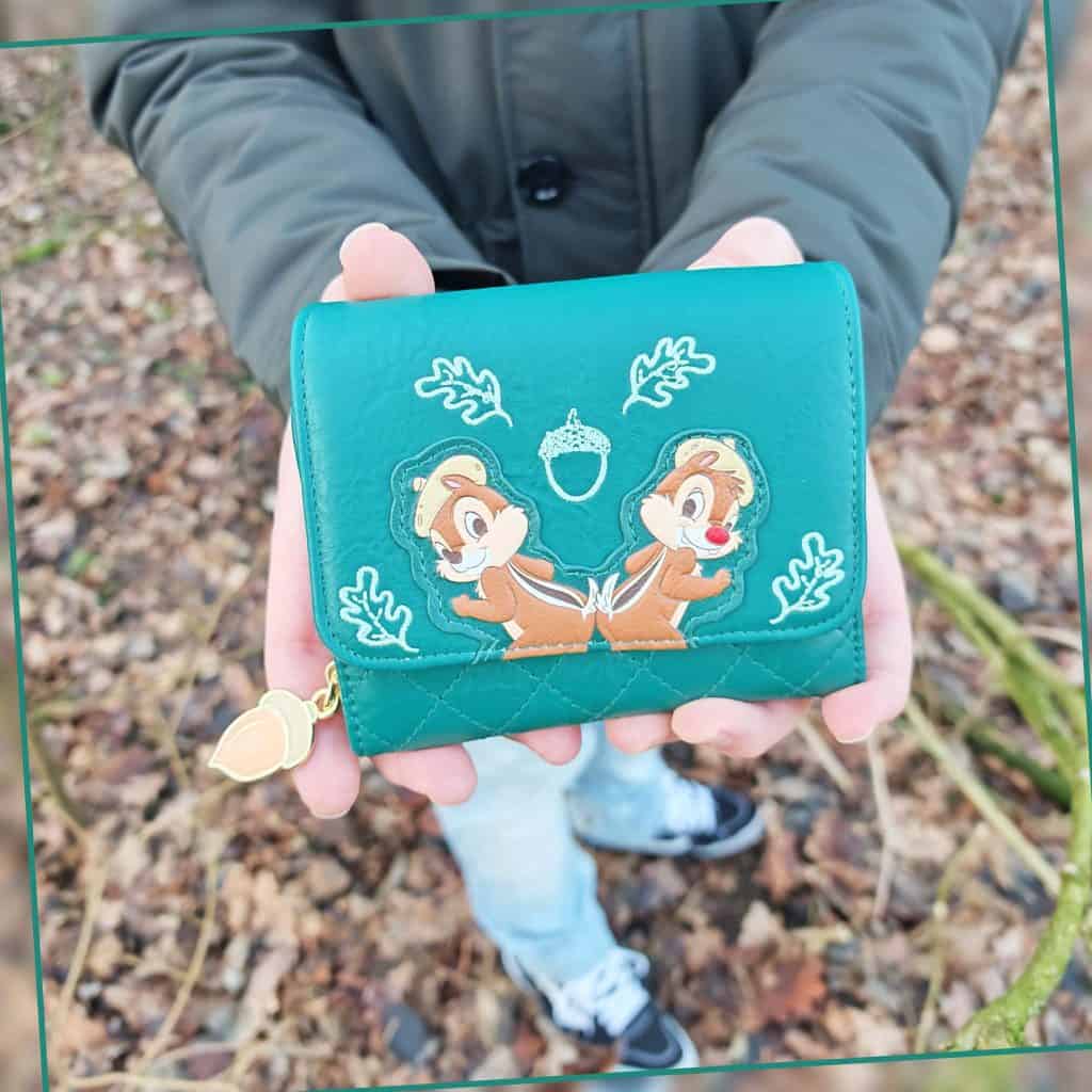 Disney Hertjes portemonnee met vrolijke hertjes en decoraties.